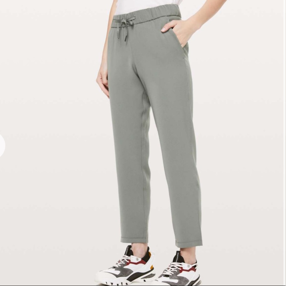 Lululemon On the Fly 7/8 Pant *woven
